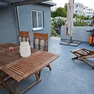 Marija Apartman Petrcane
