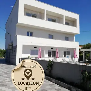 Penzion Apartmant & Rosa Medulin