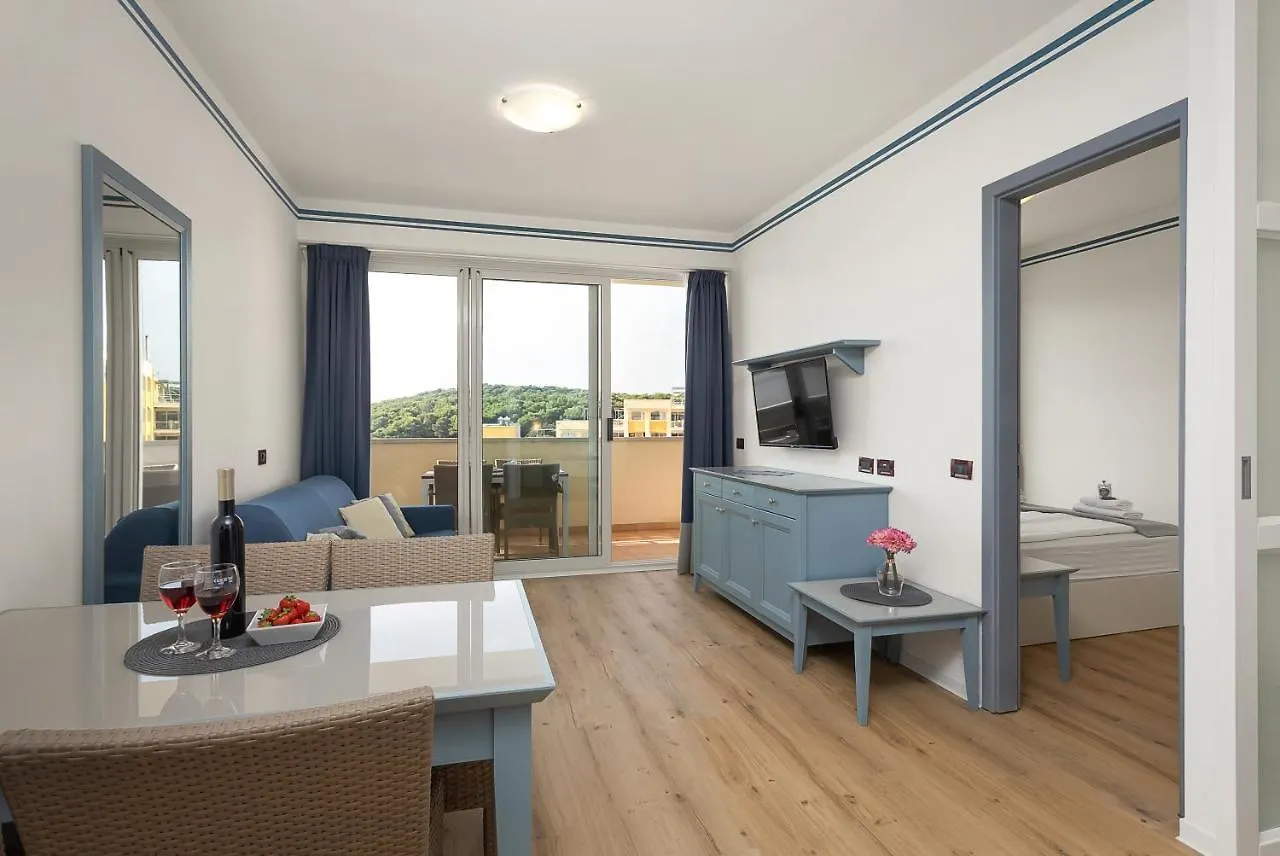 Aparthotel Family Resort Del Mar